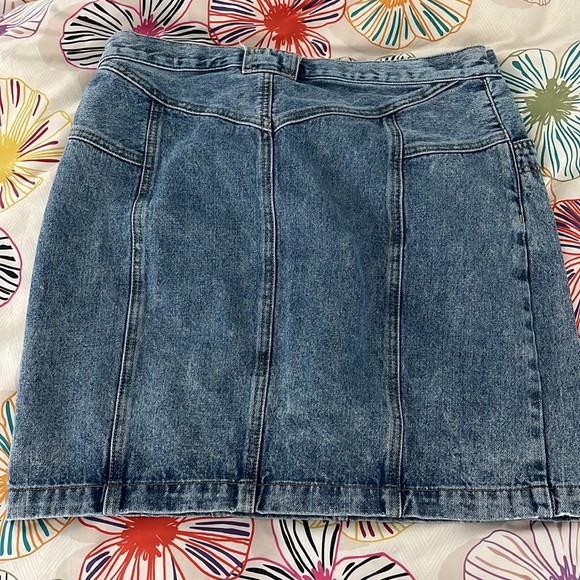 We the Free sz 30 denim high waist skirt belt loops and pockets - Picture 3 of 3